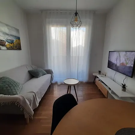 Appartement Andrea With Garage Split